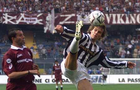 跟队：弗拉霍维奇伤情不乐观，很可能缺阵5-6周甚至更长时间（随队记者：弗拉霍维奇伤势不容乐观，恐缺阵5-6周或更久）