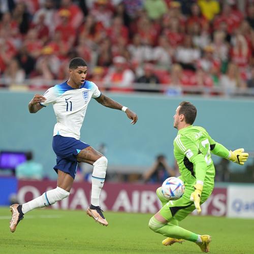 TA：西班牙与巴萨都想治疗亚马尔，并都想将受伤责任推给对方（TA：西班牙队与巴萨抢治亚马尔，受伤责任互相推诿）