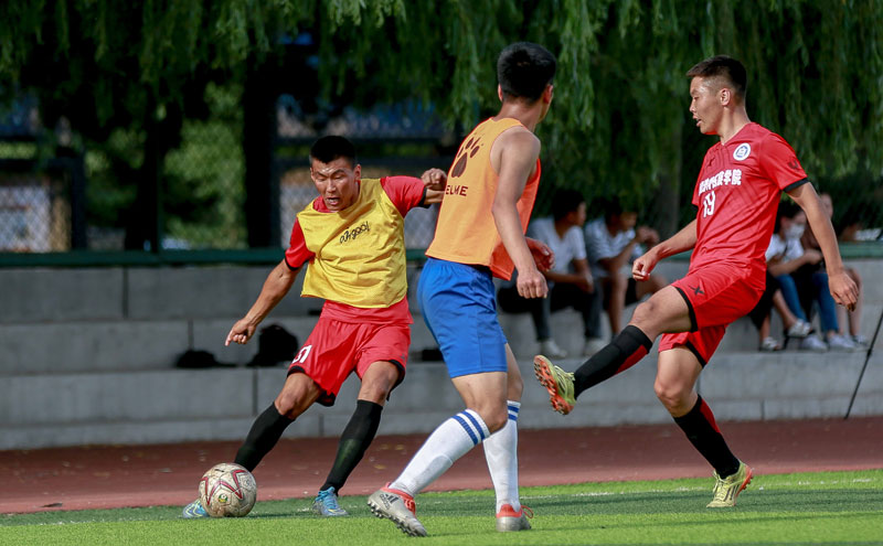 曼晚：多纳鲁马对加盟曼联持开放态度，但不会采取永久转会