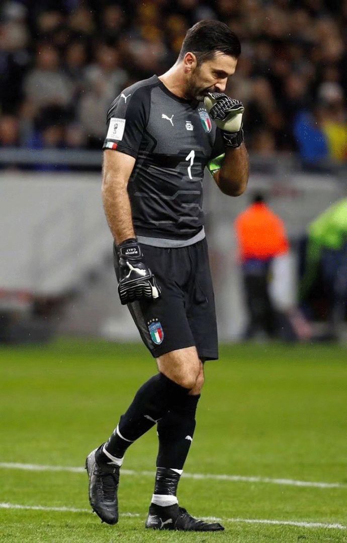 英媒：赖斯、萨利巴、特罗萨德均缺席合练，能否参加欧冠成疑（英媒称赖斯、萨利巴、特罗萨德缺席合练，欧冠出场前景不明）