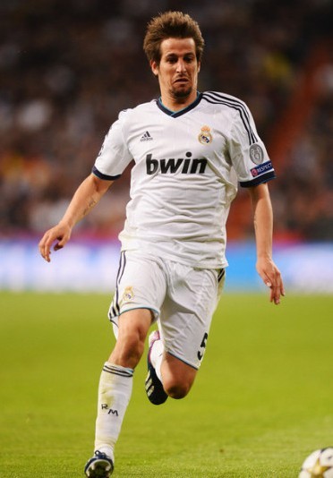 官方：李海新当选2025赛季中超金哨，唐顺齐当选银哨，傅明当选铜哨（中超官方公布2025赛季裁判评选：李海新获金哨，唐顺齐获银哨，傅明获铜哨）