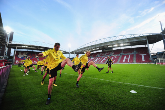 33岁的老将竟然出战CBA潜力赛，备受期待的赛事却变成了三分训练（33岁老将现身CBA潜力赛，期待之战竟成三分投篮表演）