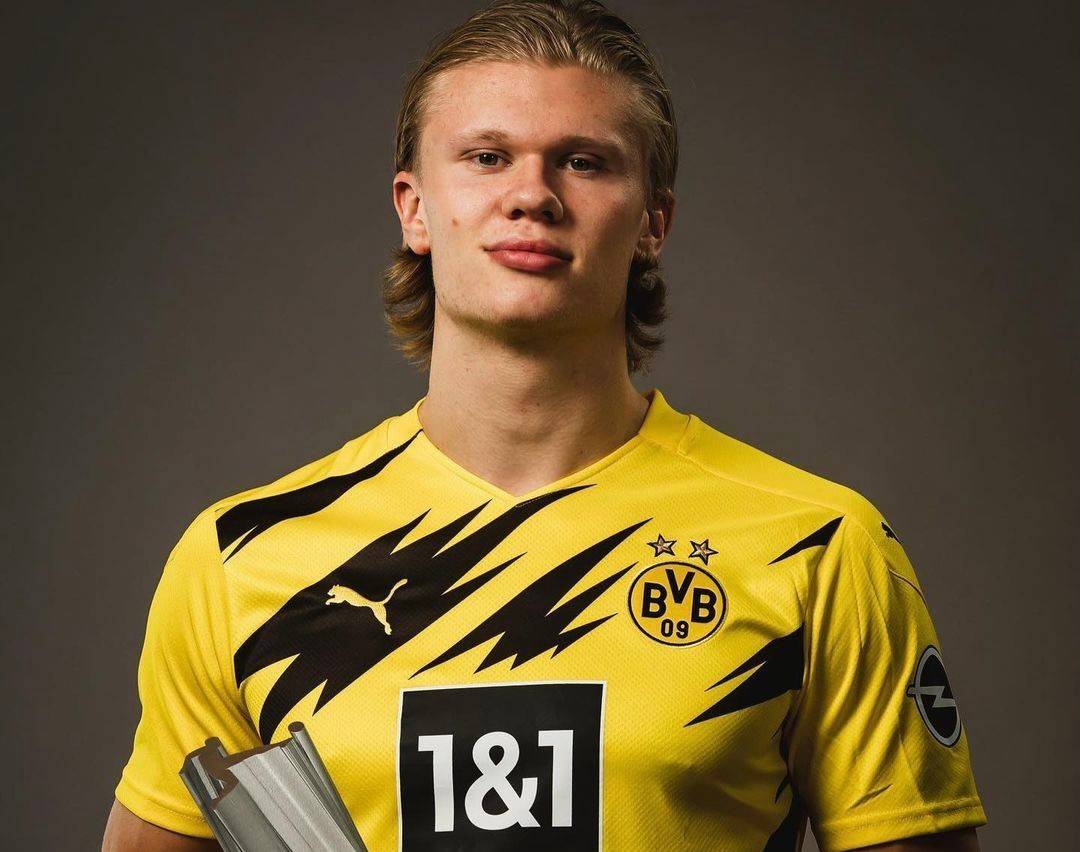 姆巴佩双响＋助力皇马重回胜轨＋15轮16球＋进球数多于西甲10队！（姆巴佩梅开二度助皇马重回正轨：15轮16球，个人进球数已超西甲10队）