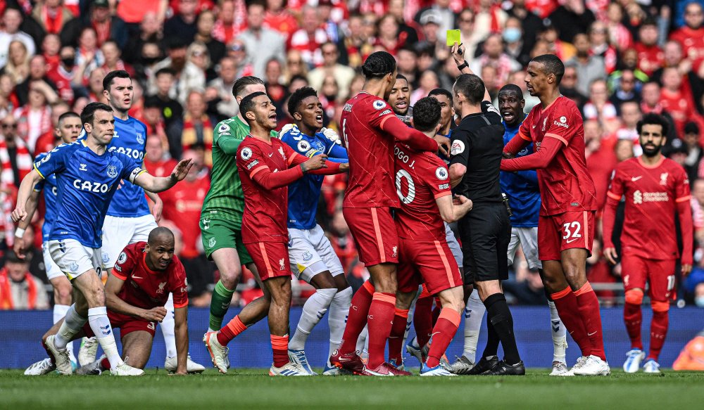 ESPN：马雷斯卡希望引进世界级中卫和门将，并给库库找替补