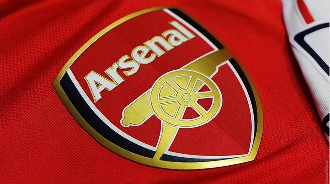 并非诺坎普首秀，世体：弗里克曾跟随拜仁在诺坎普踢过比赛（世体：弗里克并非诺坎普初秀，曾随拜仁在此出战）