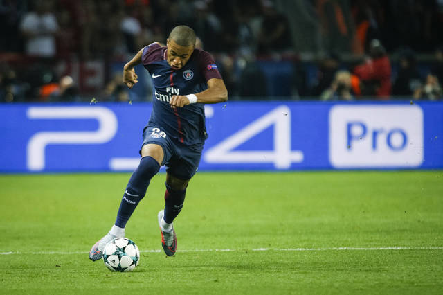 日职乙半场：新井一耀、山本隼大破门，长崎成功丸1-1水户蜀葵